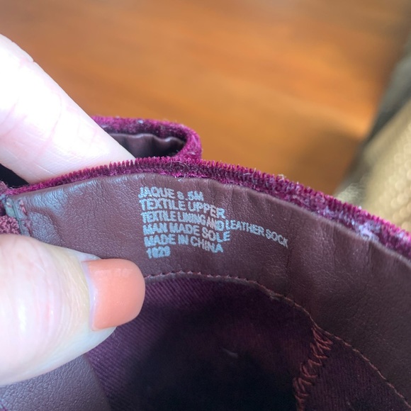 Steve Madden velvet booties - Picture 4 of 4